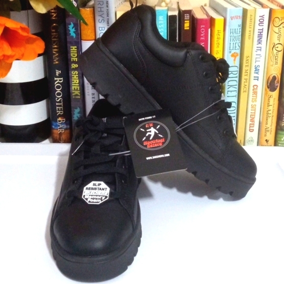 SKECHERS BLACK SLIP RESISTANT AIR-COOLED MEMORY FOAM WORK SHOES SIZE 7.5 NWT - Picture 5 of 8